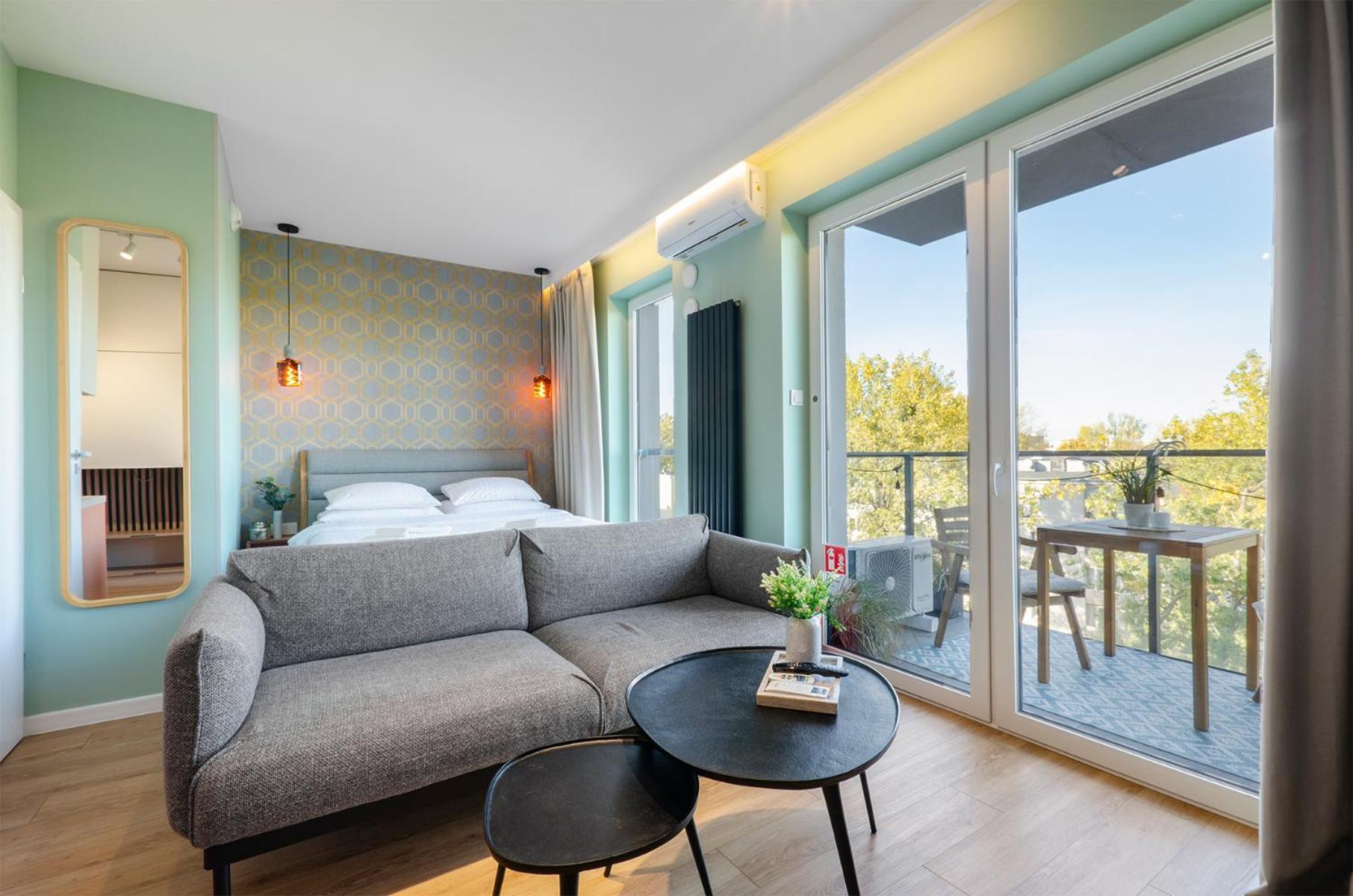Queen Size Bed - Apartament Obok Manufaktury W Centrum Lodzi - Parking Gratis!!! Dış mekan fotoğraf